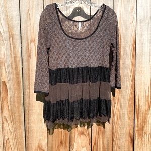 Sheer peasant top FREE PEOPLE brown black lace